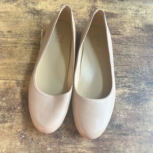 Naturalizer leather ballet flats